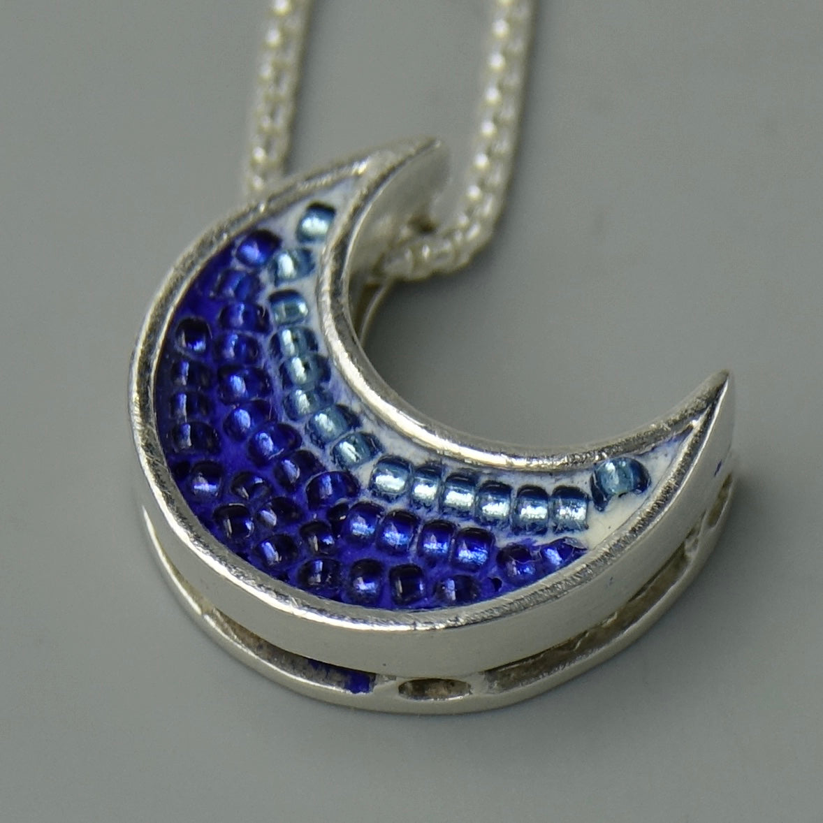 Mini Moon pendants
