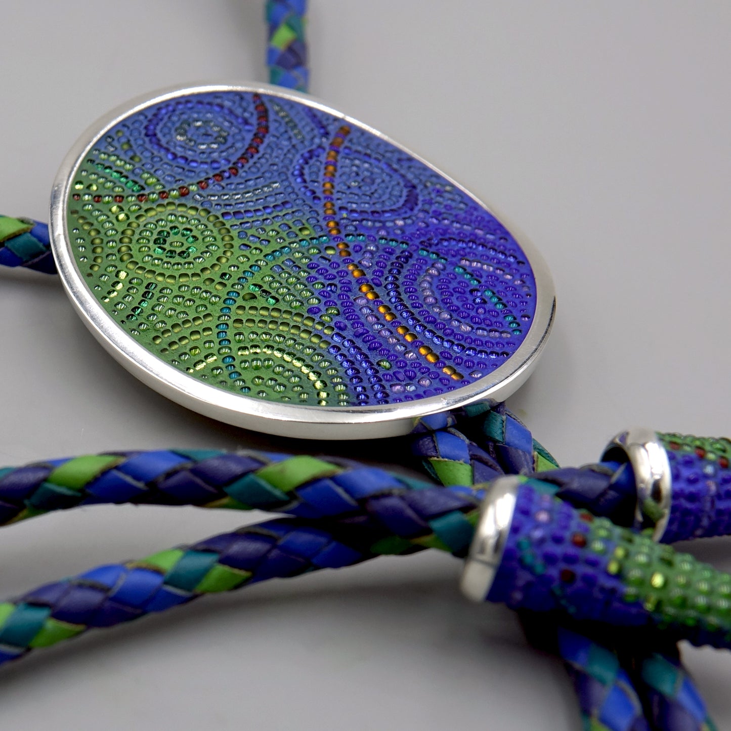 Custom Raindrops Bolo