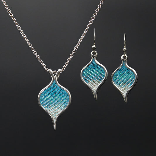 Pulse Ombre Pendant and Earrings