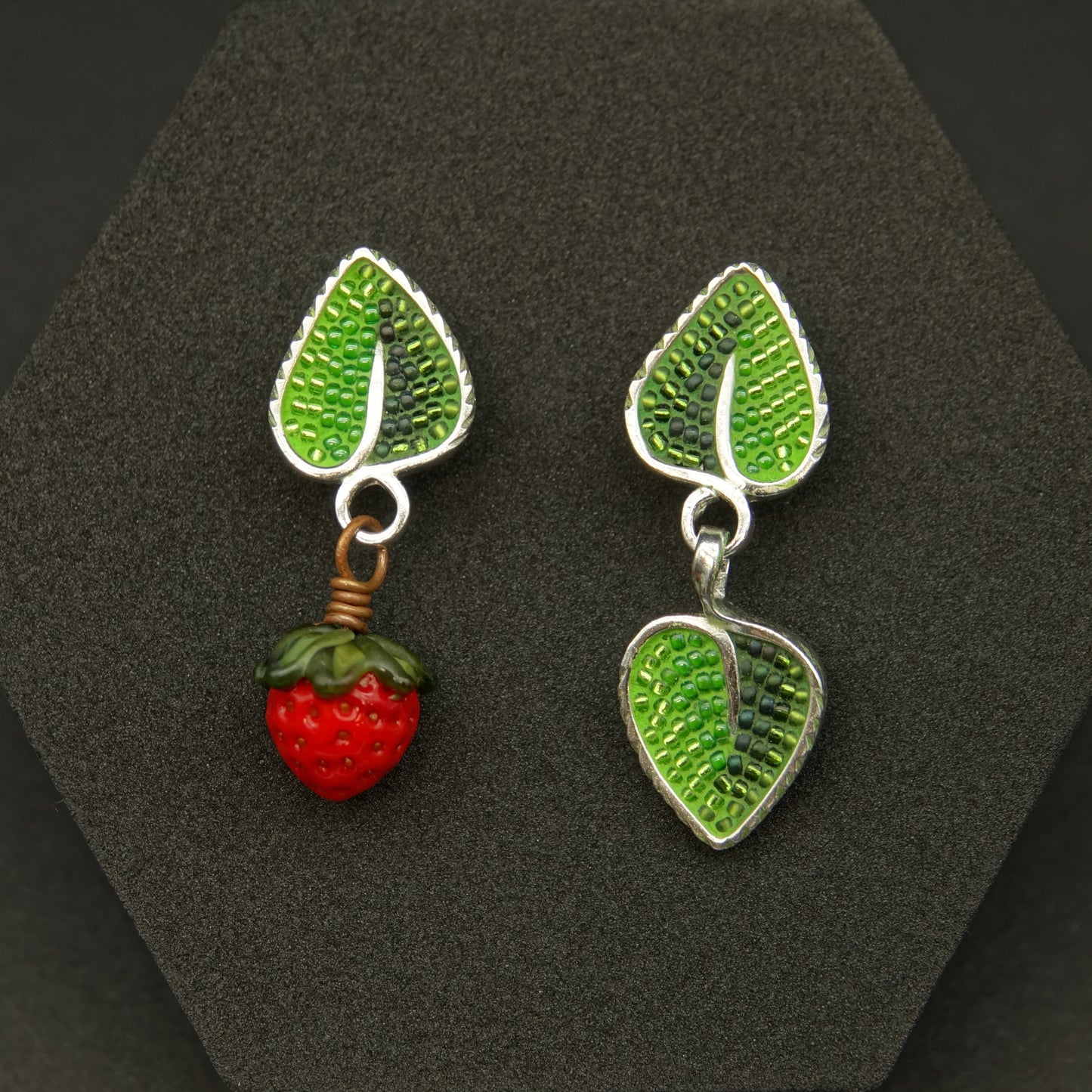 Strawberry Leaves post earrings