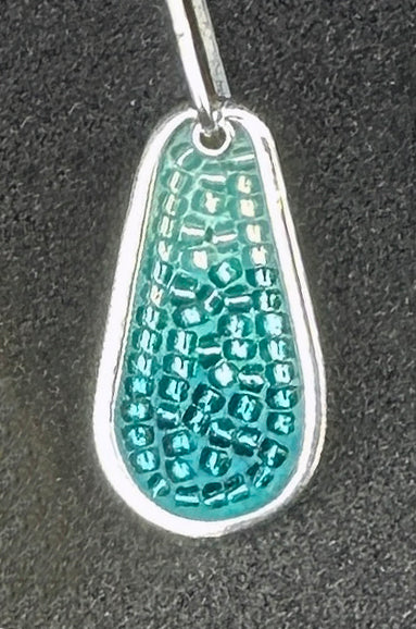 ONE Color Droplet Earring
