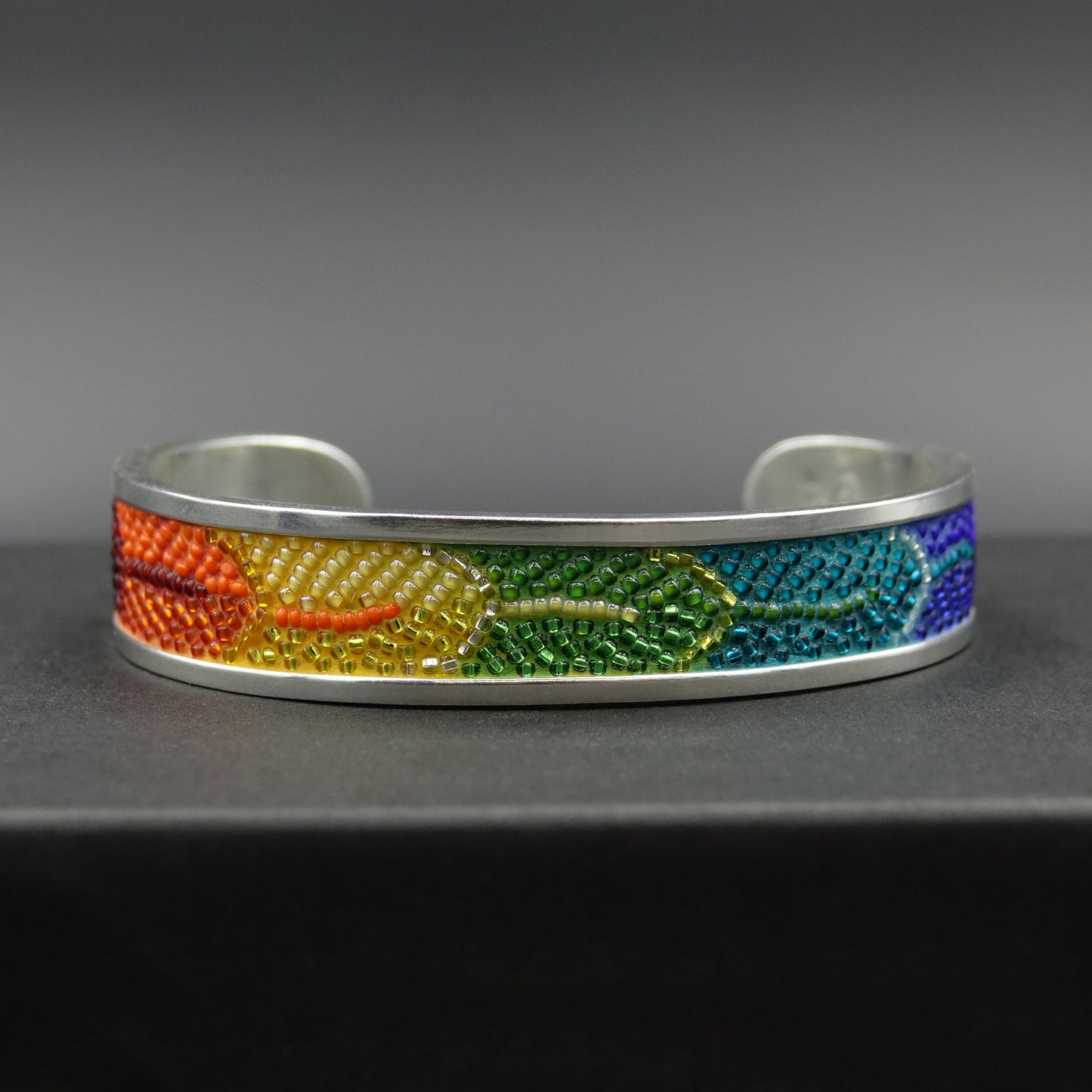 Prism: Feathers narrow cuff